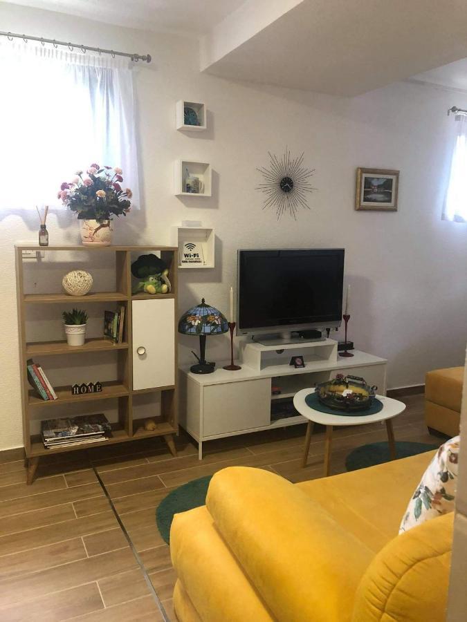 T-A Apartment Rijeka Crnojevica Bagian luar foto