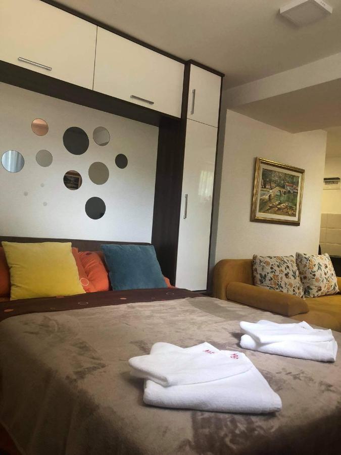 T-A Apartment Rijeka Crnojevica Bagian luar foto