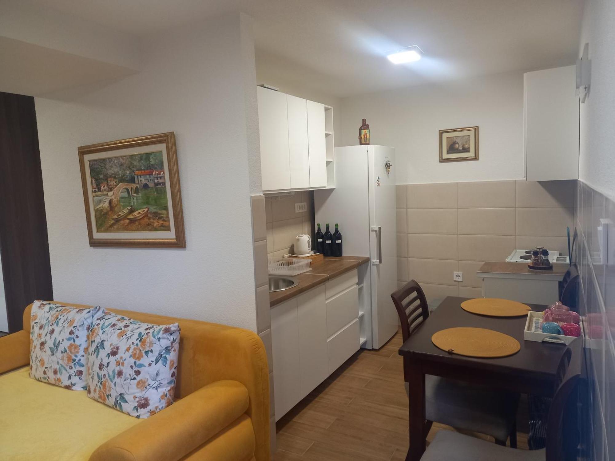 T-A Apartment Rijeka Crnojevica Bagian luar foto