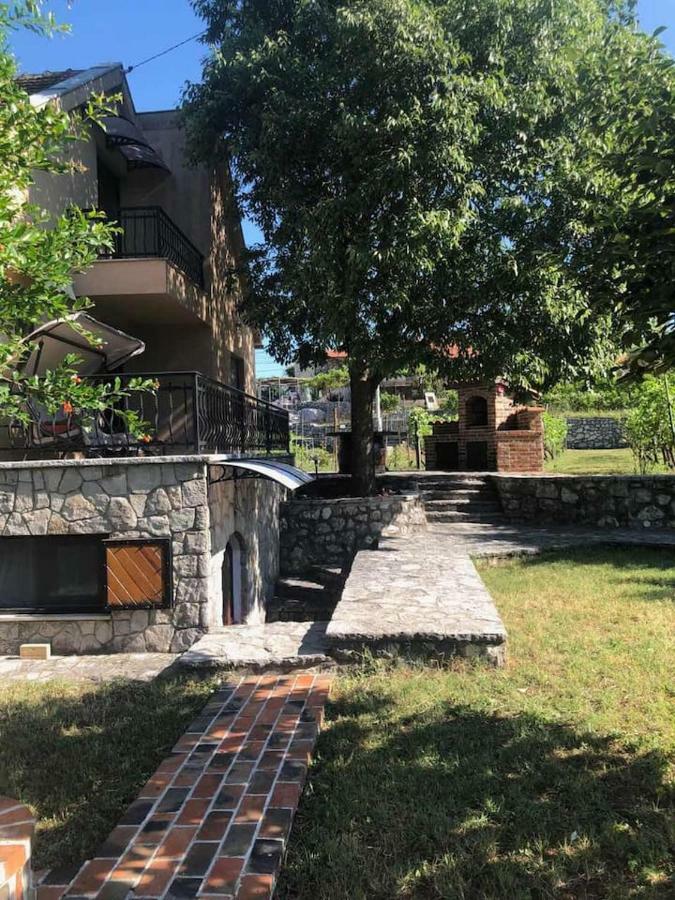 T-A Apartment Rijeka Crnojevica Bagian luar foto